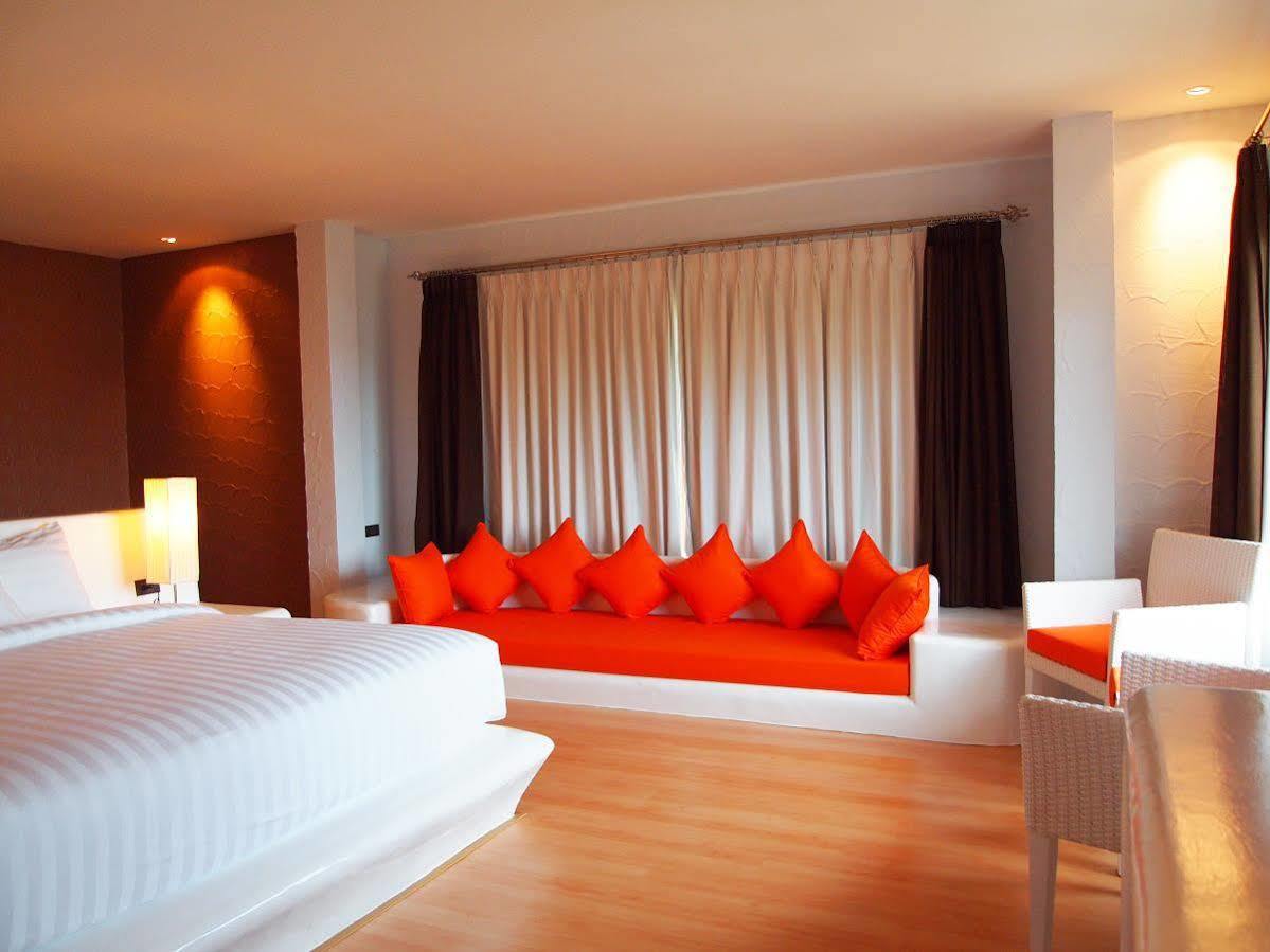 Panwa Beach Oyo 626 The Chalet Phuket Resort מראה חיצוני תמונה