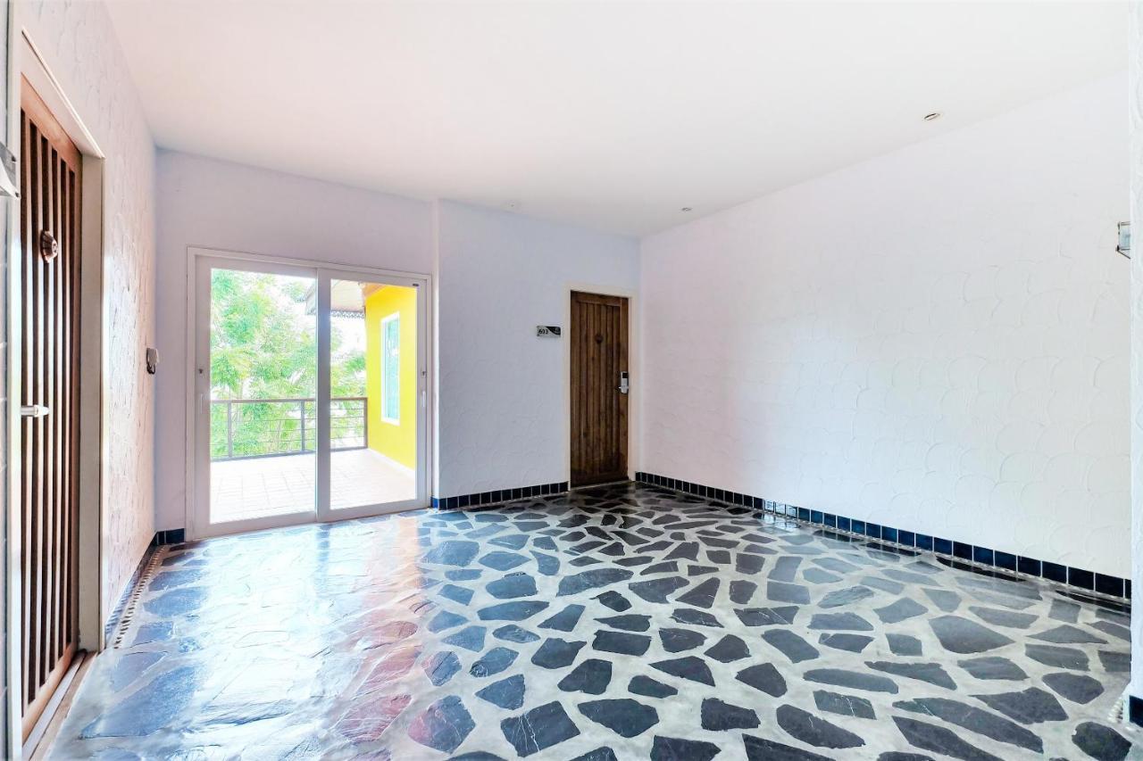 Panwa Beach Oyo 626 The Chalet Phuket Resort מראה חיצוני תמונה